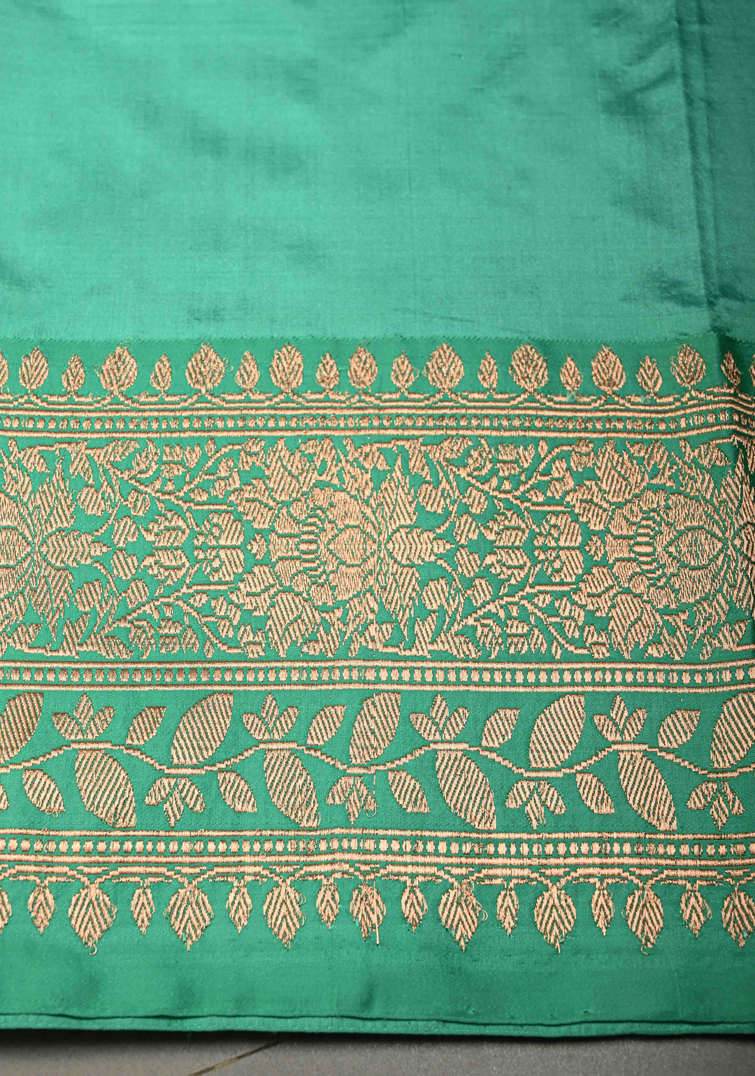 Peacock Green Dual tone Banarasi Katan Silk Saree with Floral Zari Buttas and Contrast Zari Border | SILK MARK CERTIFIED | SHOBITAM