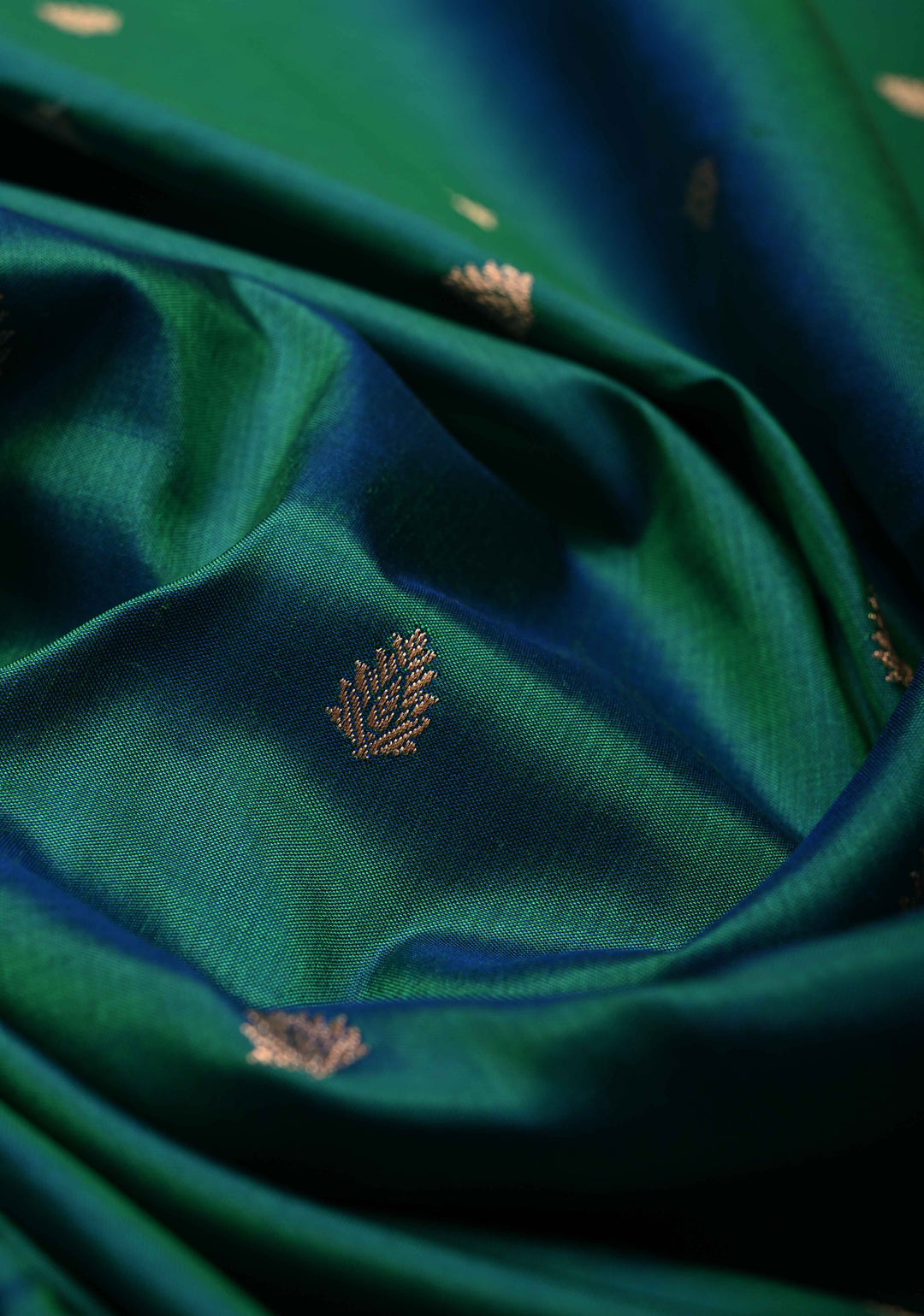 Peacock Blue-Green Dual Tone Banarasi Katan Silk Saree with Floral Zari Buttas and Contrast Zari Border | SILK MARK CERTIFIED | SHOBITAM