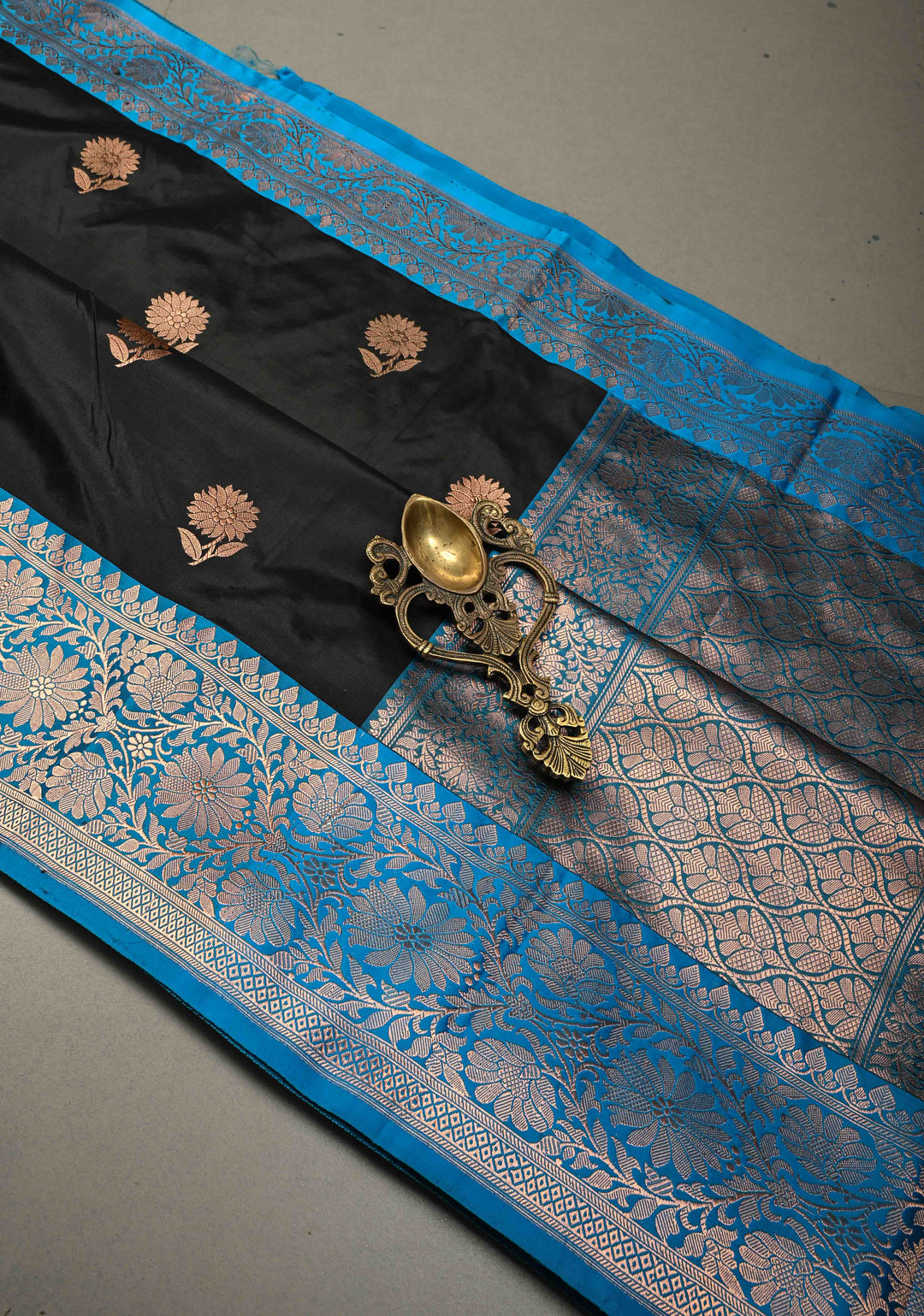 Black Banarasi katan Silk Saree with Contrast Zari Border | SILK MARK CERTIFIED | SHOBITAM