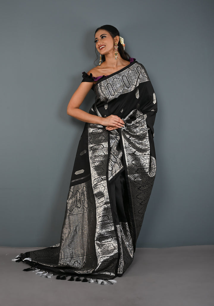 Black Gadwal Silk Saree with Silver Zari Buttas and Wide Zari JharokhaBorder | SILK MARK CERTIFIED