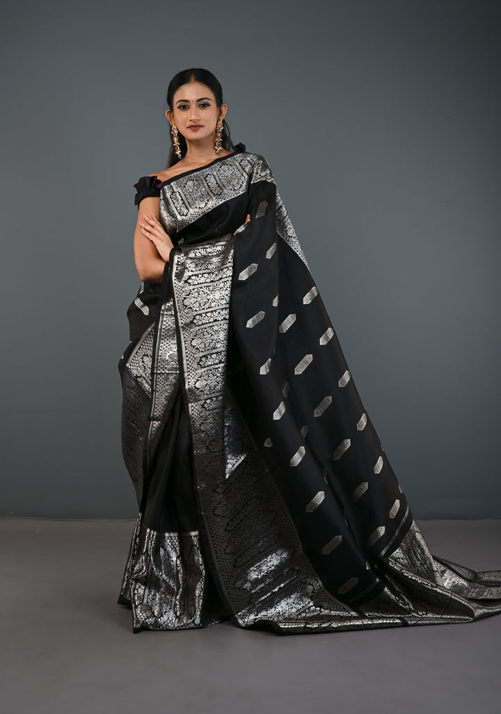 Black Gadwal Silk Saree with Silver Zari Buttas and Wide Zari JharokhaBorder | SILK MARK CERTIFIED