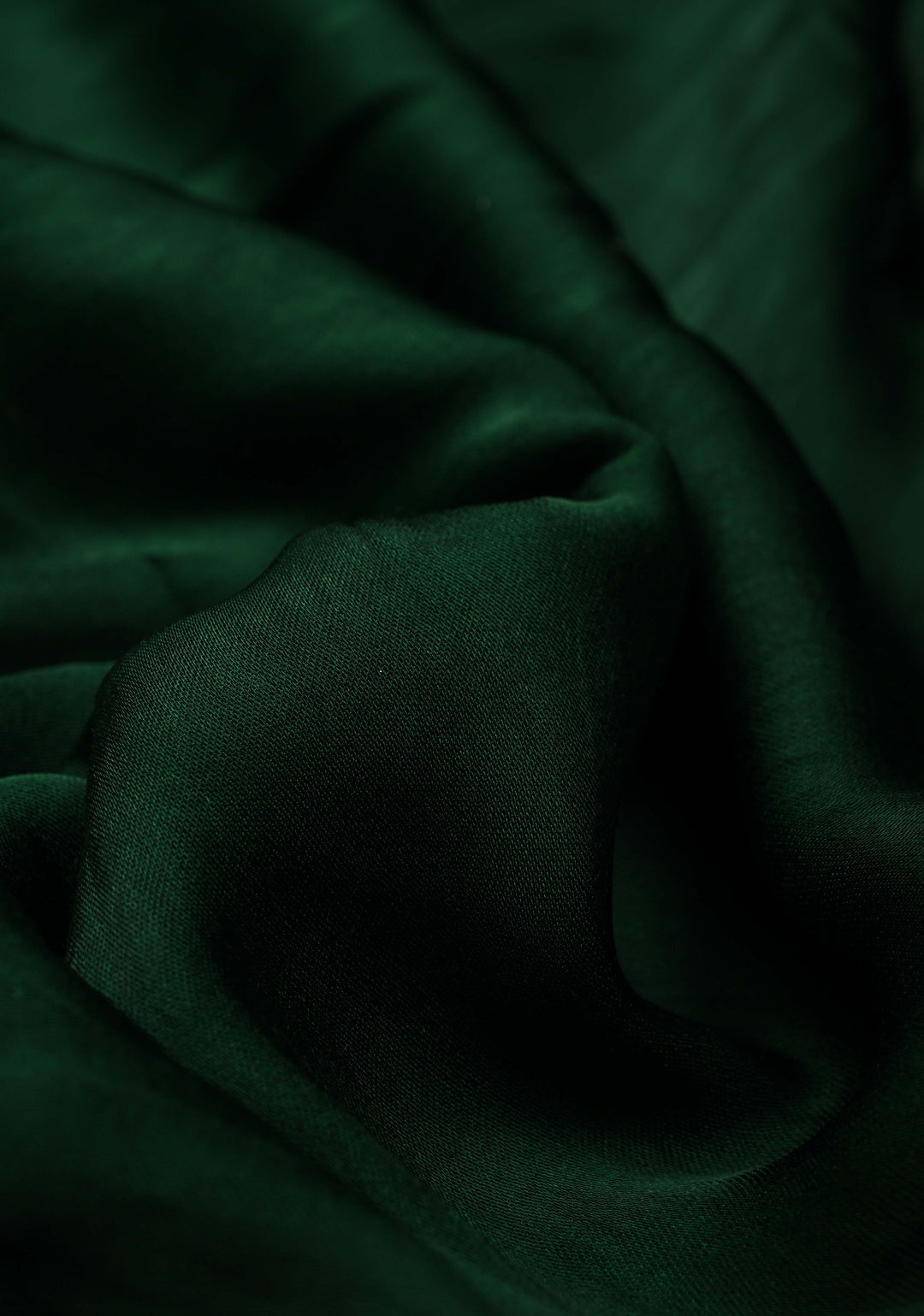 Deep Green Borderless Modal Silk Saree with Lagda Patta Crushed Tissue Pallu | SHOBITAM