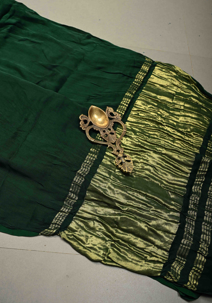 Deep Green Borderless Modal Silk Saree with Lagda Patta Crushed Tissue Pallu | SHOBITAM