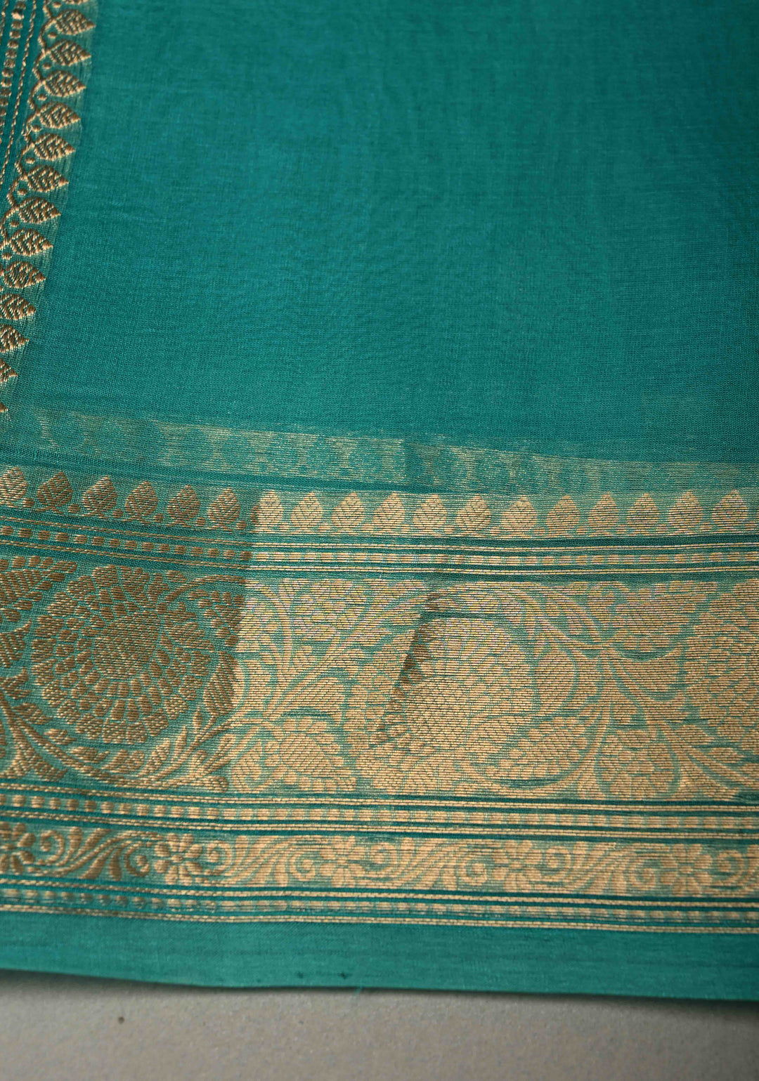 Rama Green Pure Banarasi Organza Silk Handloom Saree with Sona Rupa Zari Buttas and Zari Border | SILK MARK CERTIFIED | SHOBITAM