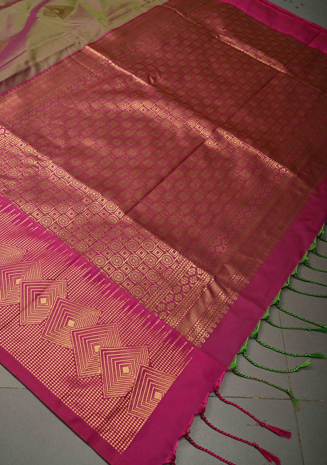 Green-Pink Dual tone Kanchi Semi Silk Saree with Zari Buttas and Contrast Zari Border | SHOBITAM