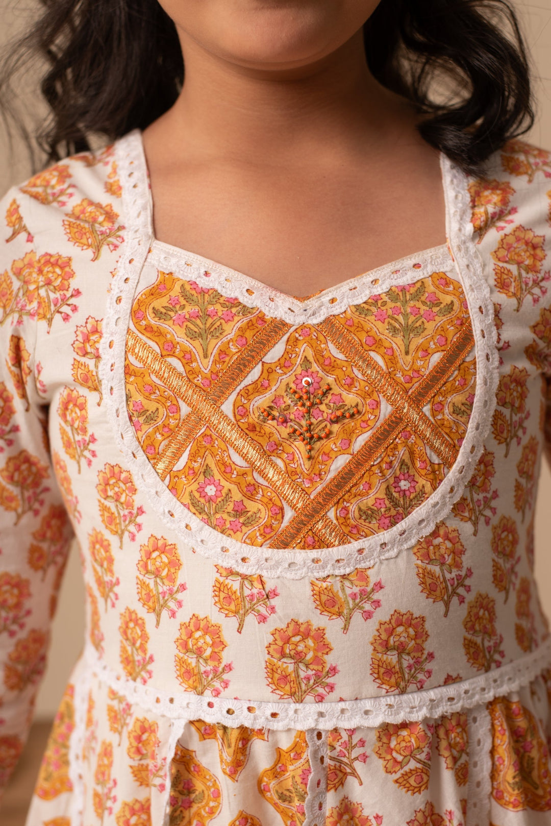 Chandan Anakrali Set | SHOBITAM