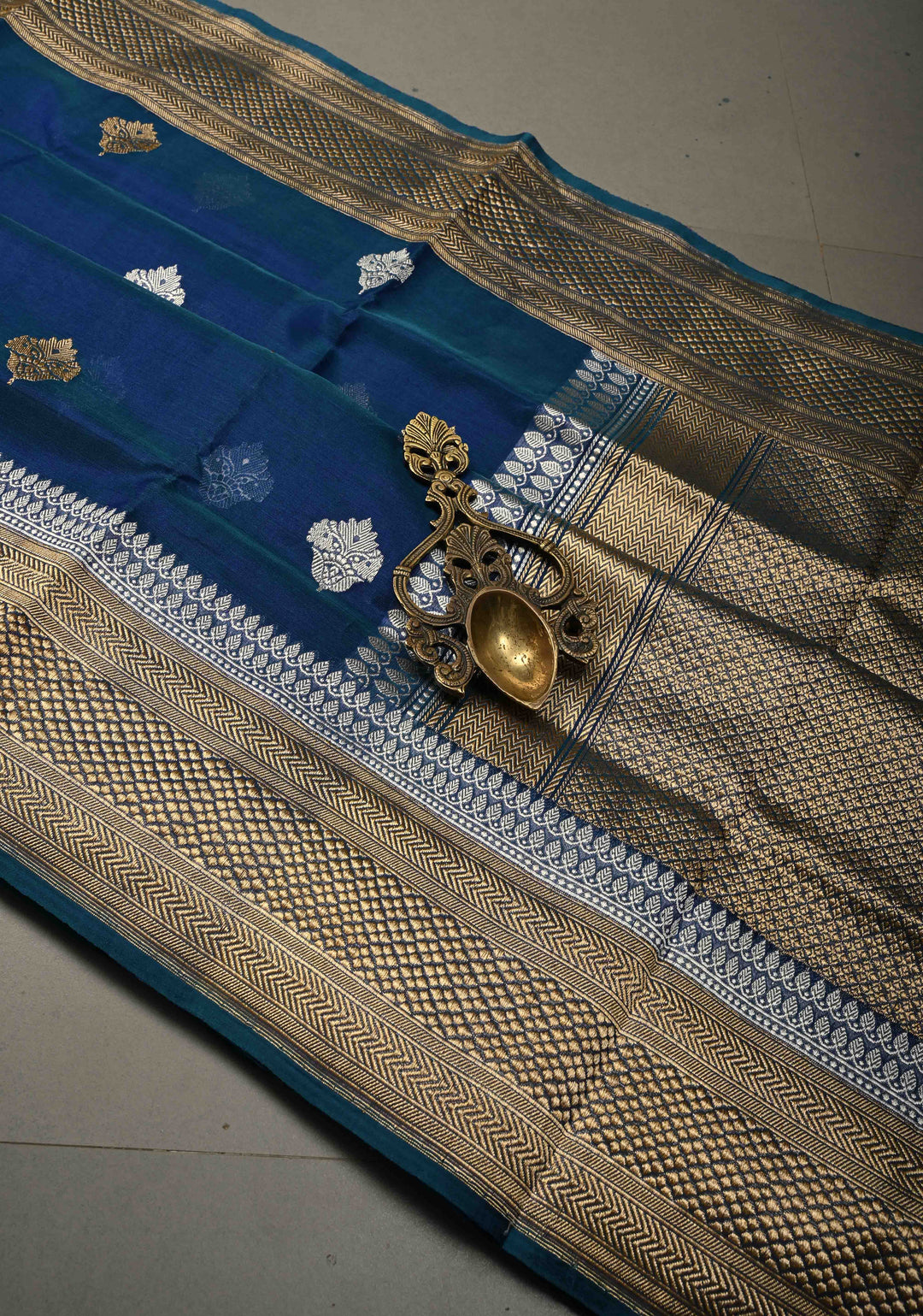 Peacock Blue Dual tone Pure Banarasi Kora Silk Saree with Sona Rupa Floral Buttas and Zari Border | SILK MARK CERTIFIED | SHOBITAM