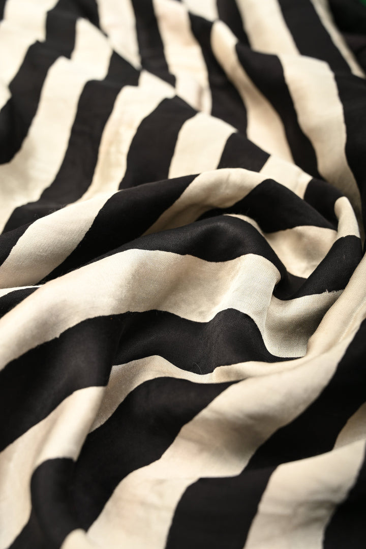 Black-White Ajrakh Hand Block Print on Modal Silk Saree with Vertical Stripes Pattern and Bandhni Pallu | SHOBITAM