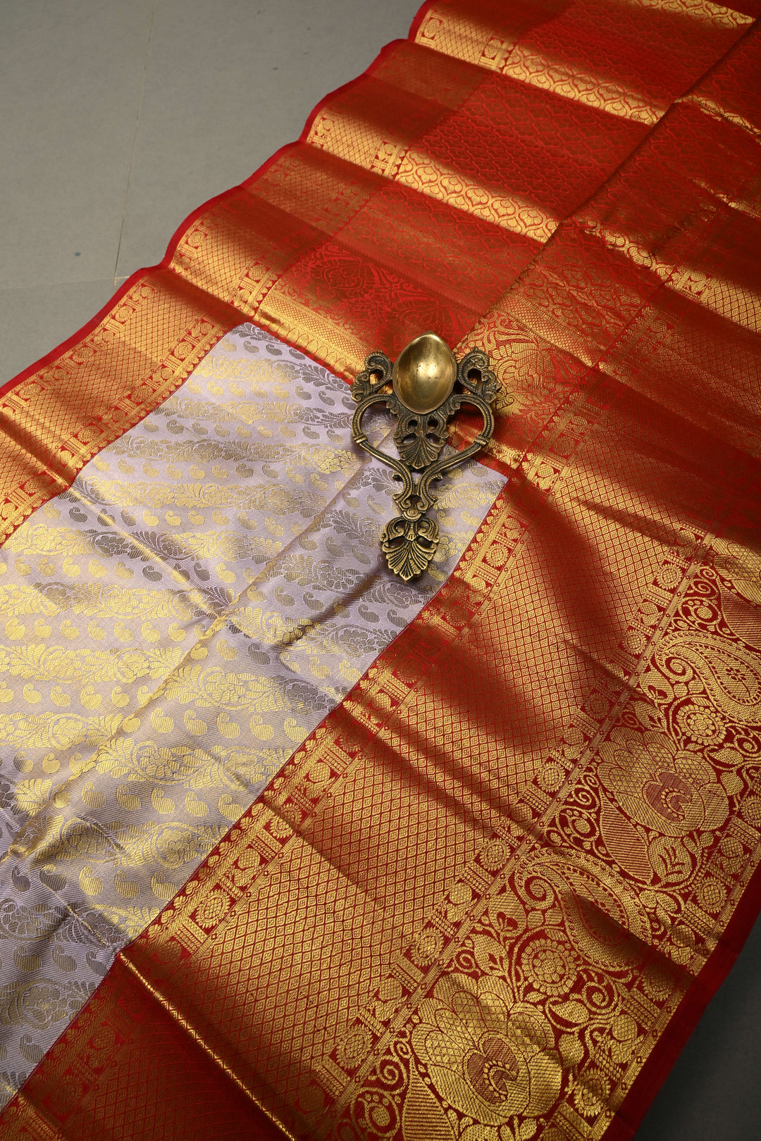Dusty Lavender Pure Kanjivaram Tissue Silk Saree with Floral Leheria Brocade and Contrast Zari Border | SILK MARK CERTIFIED | SHOBITAM