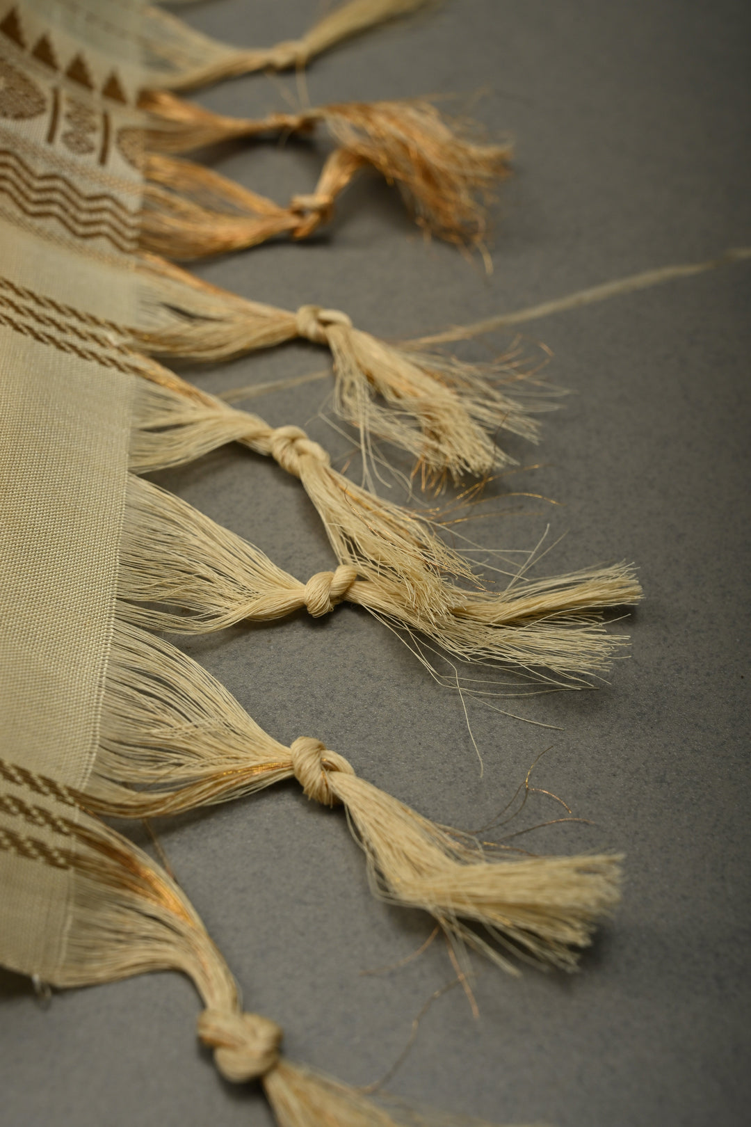 Forest Green Kanchi Silk Cotton Handloom Saree with Zari Checks Pattern and Contrast Zari Border | SHOBITAM