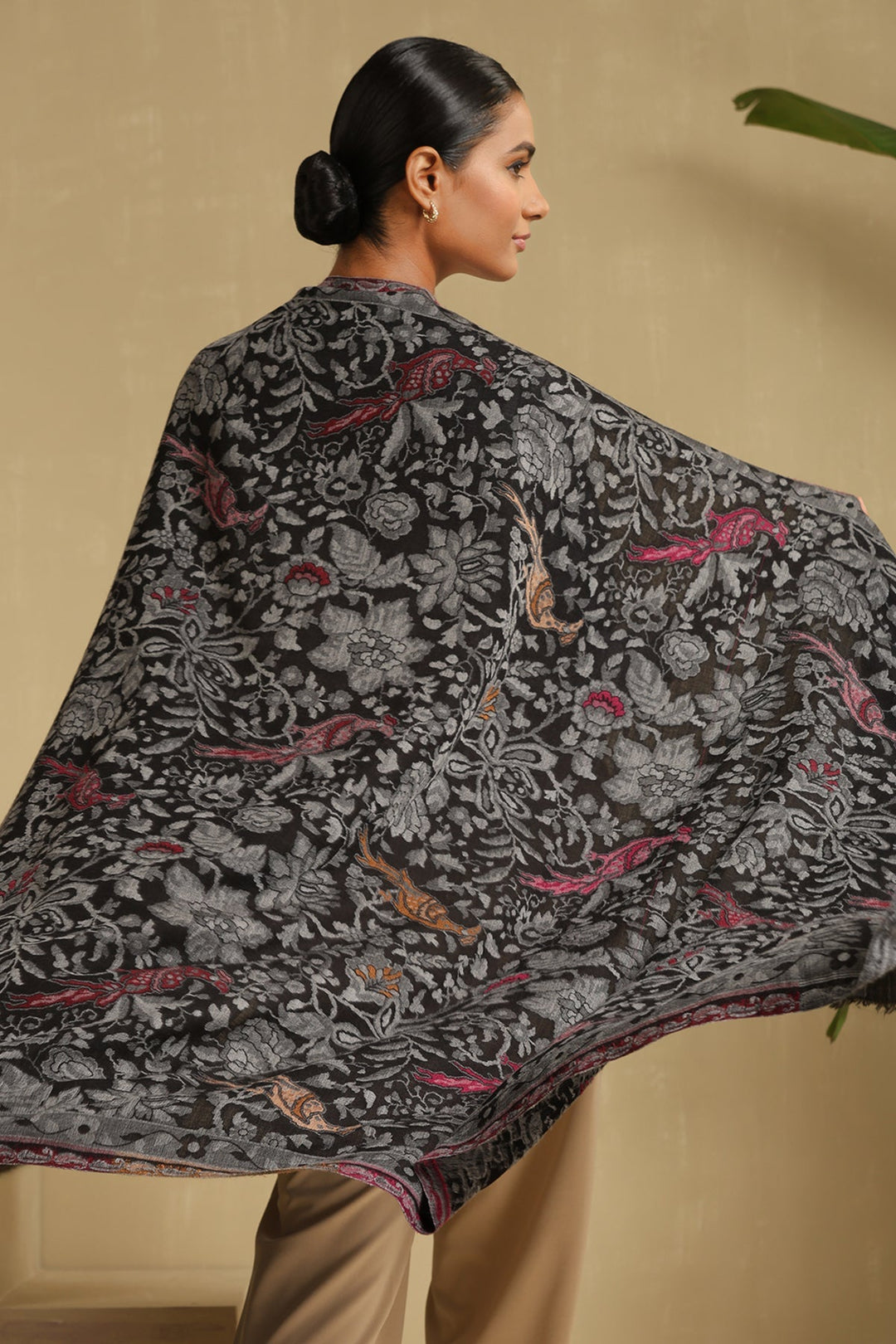 Black Cashmere Fine Wool Stole