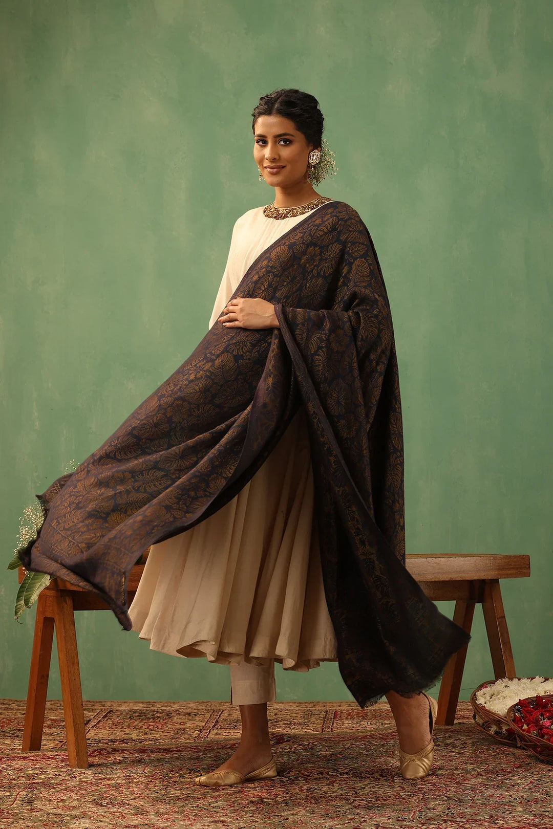 Oviya Cashmere Fine Wool Shawl for Men & Women | SHOBITAM