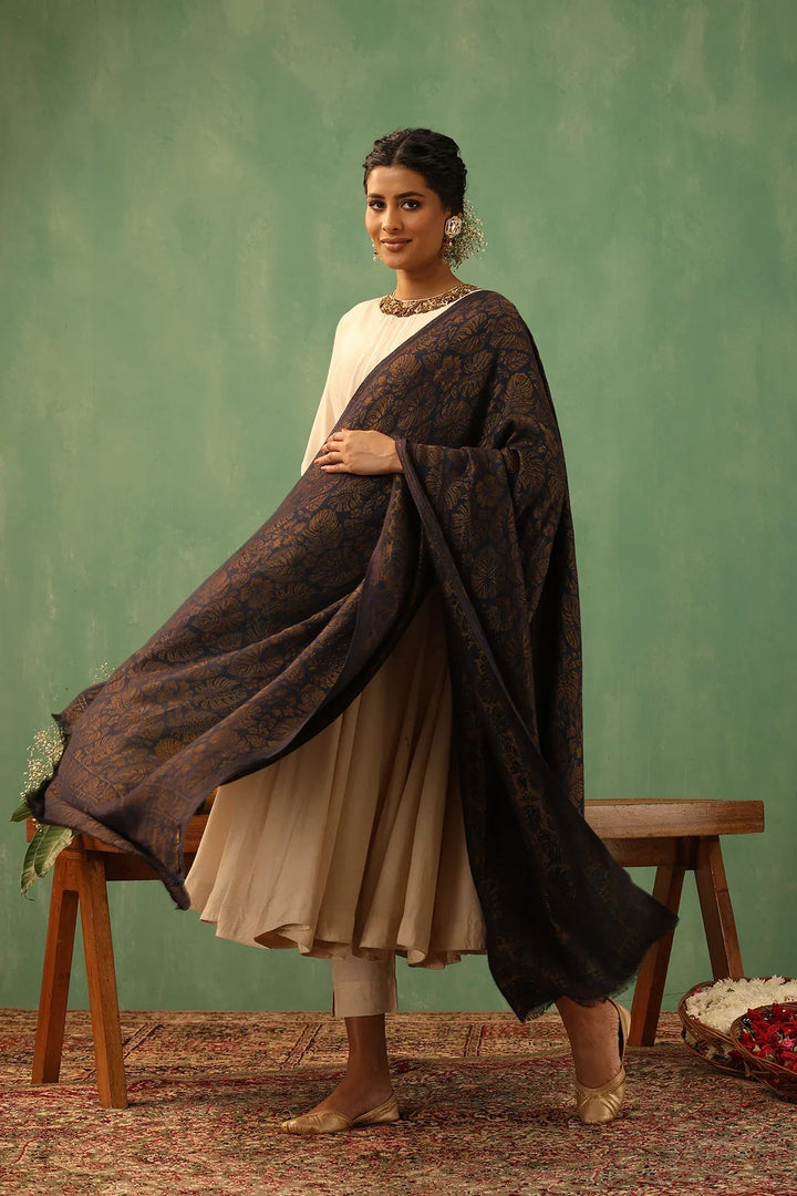 Oviya Cashmere Fine Wool Shawl for Men & Women | SHOBITAM