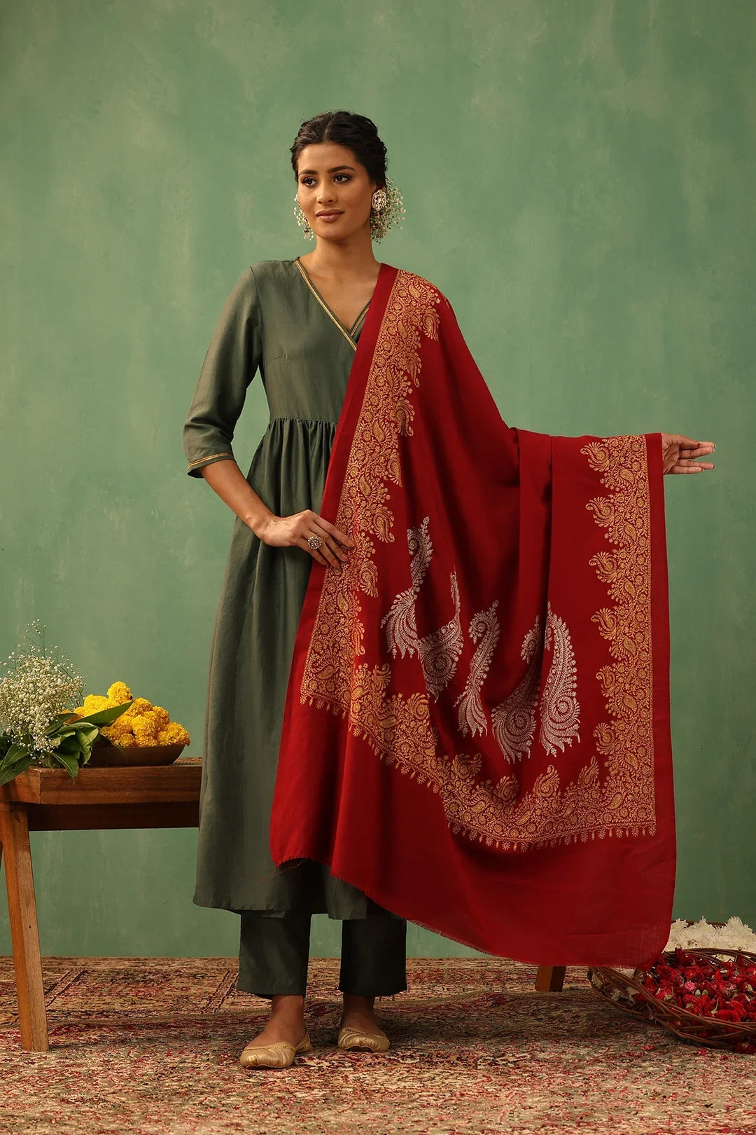 Tiari Cashmere Stole | SHOBITAM