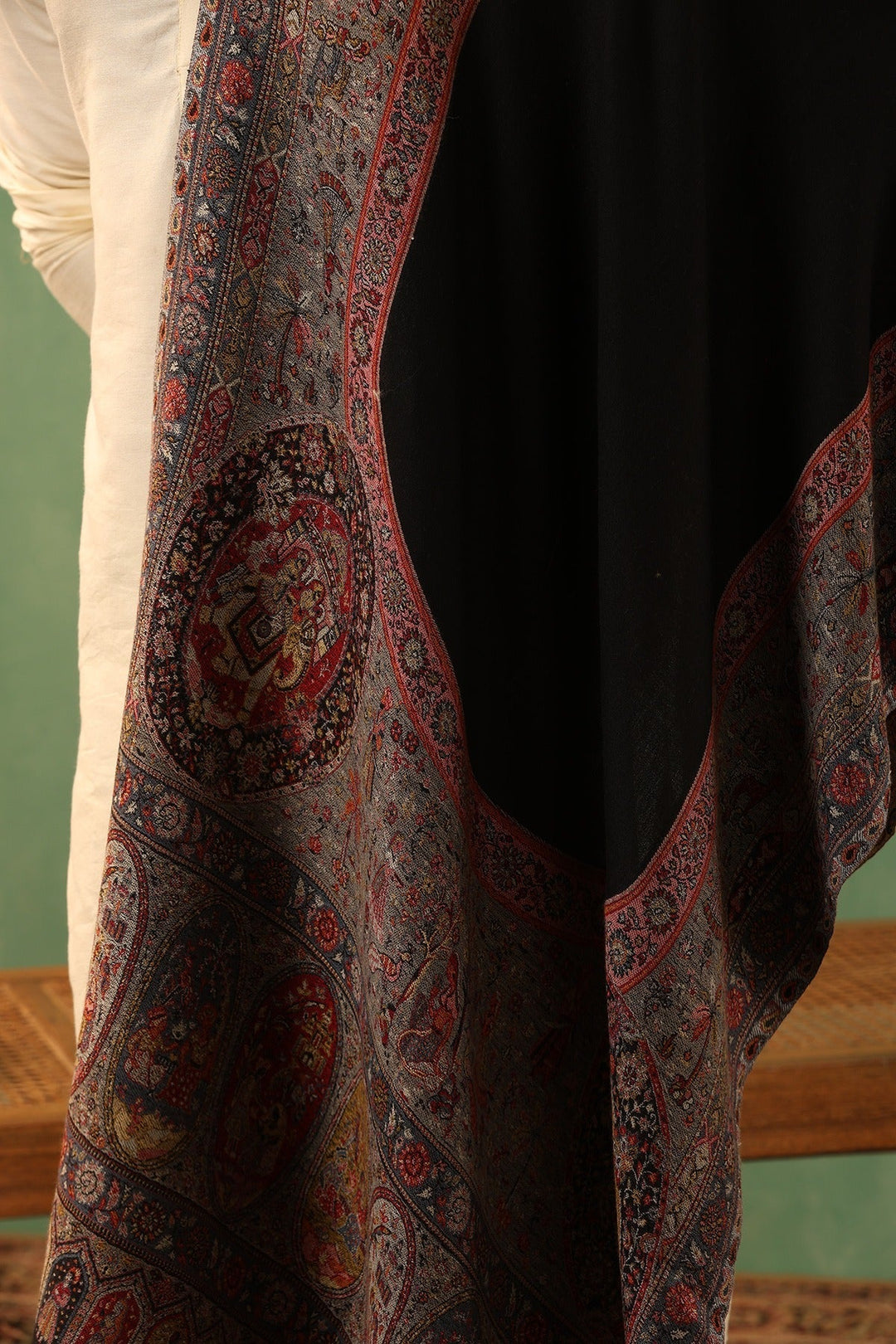 Black Tanish Cashmere Fine Wool Stole, 28x80