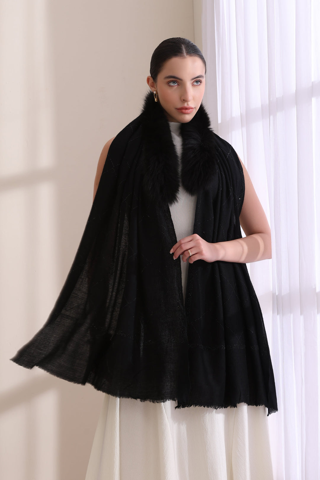 Black Cashmere Fine Wool Mia Collared Fur with All Over Criss Cross Stone Work Stole 28x80