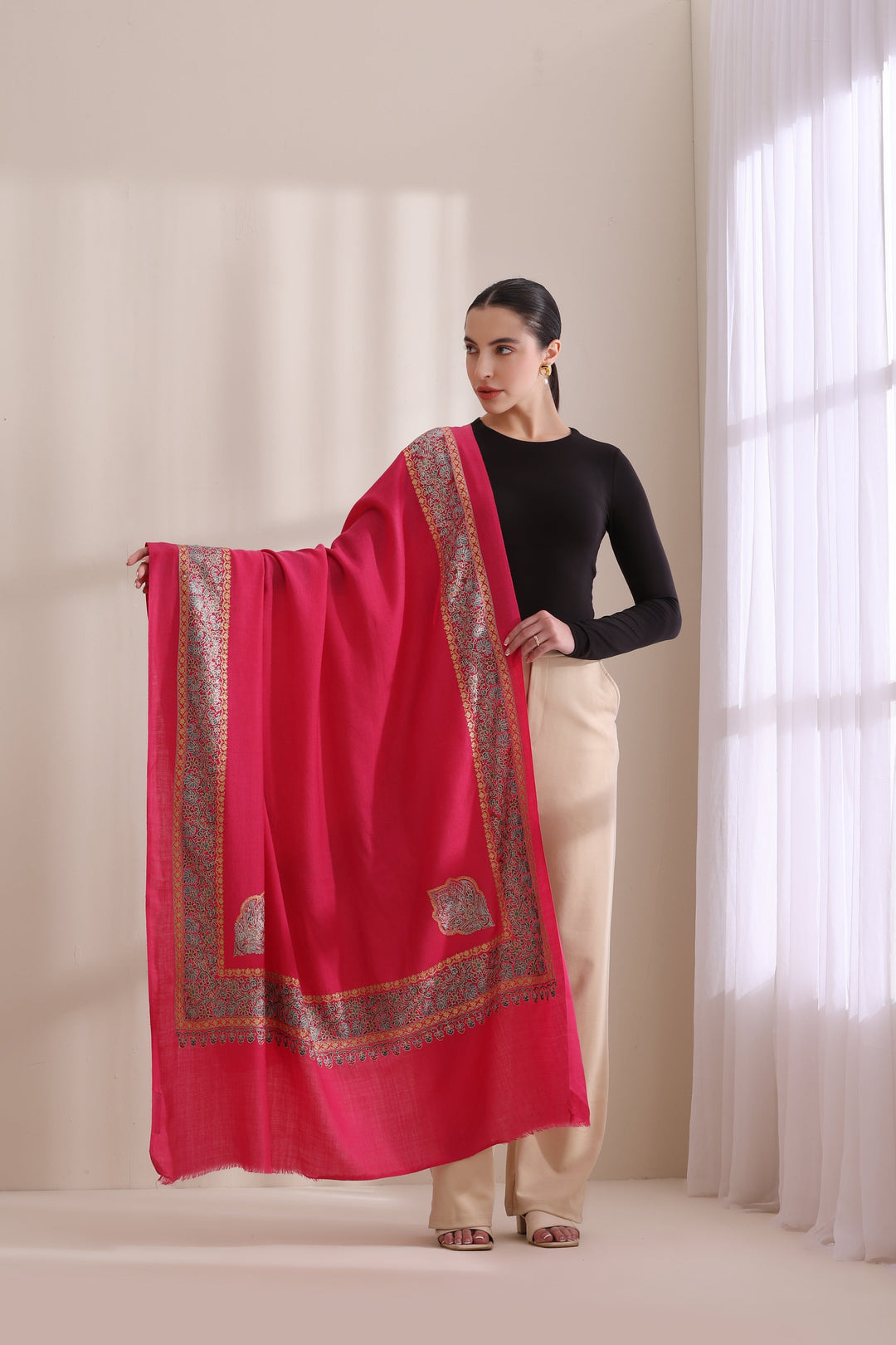 Magenta Cashmere Fine Wool Geetanjali Intricate Embroidered Fine Wool Shawl with Four Side Border 40x80