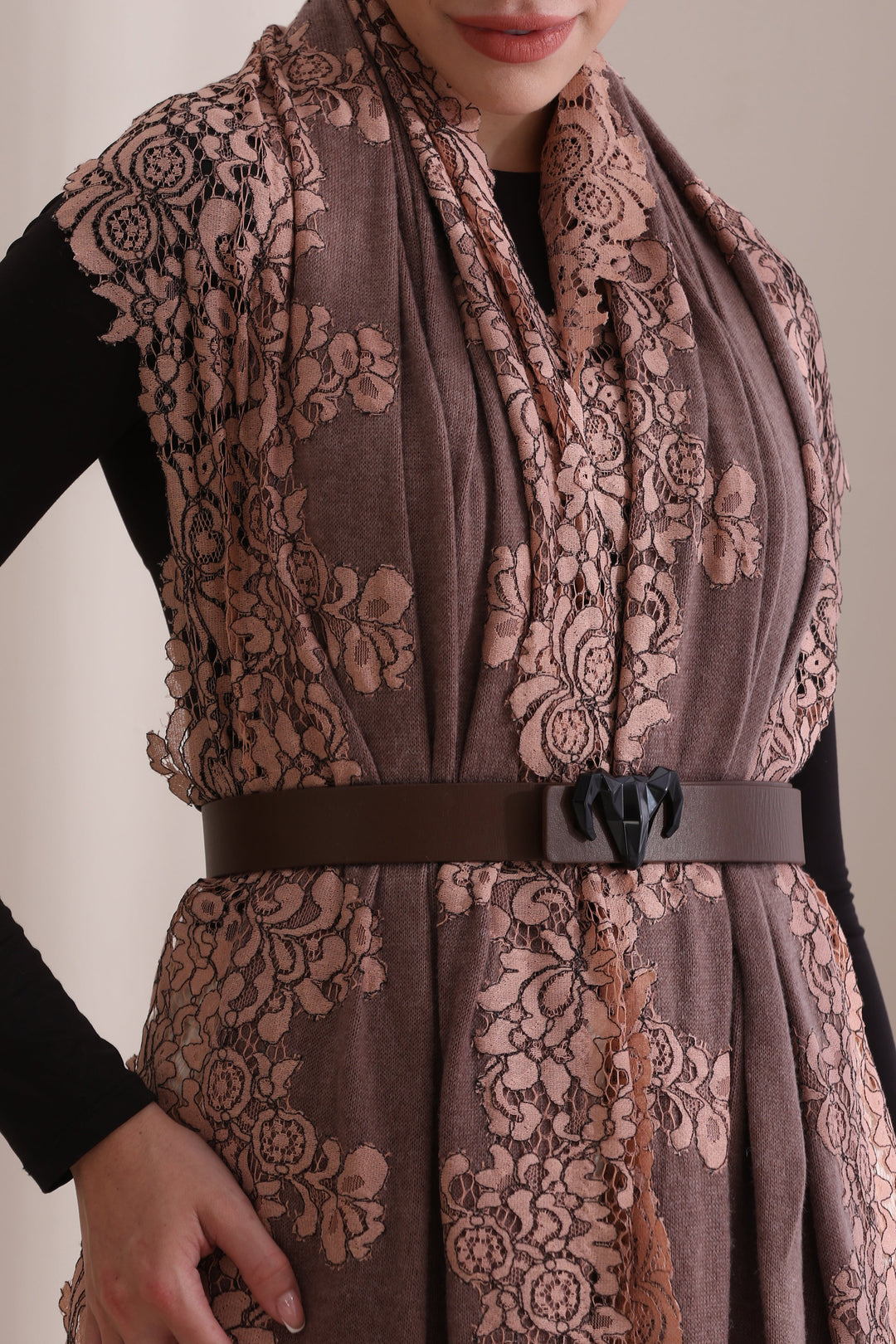 Mauve Cashmere Fine Wool Knitted Lily All Side Floral Lace Tone on Tone Stole 28x80