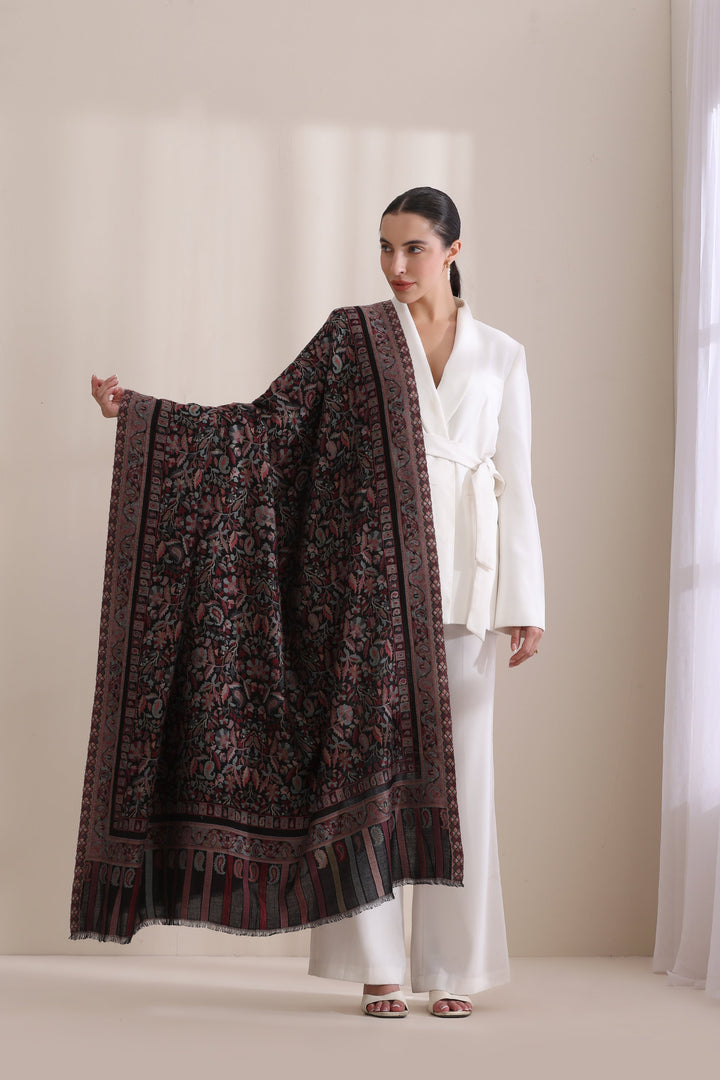 Timeless Black Kani Woven Shawl in Cashmere Fine Wool