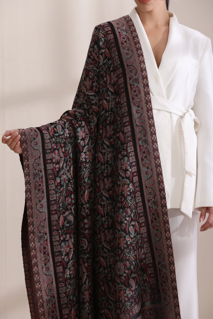Timeless Black Kani Woven Shawl in Cashmere Fine Wool