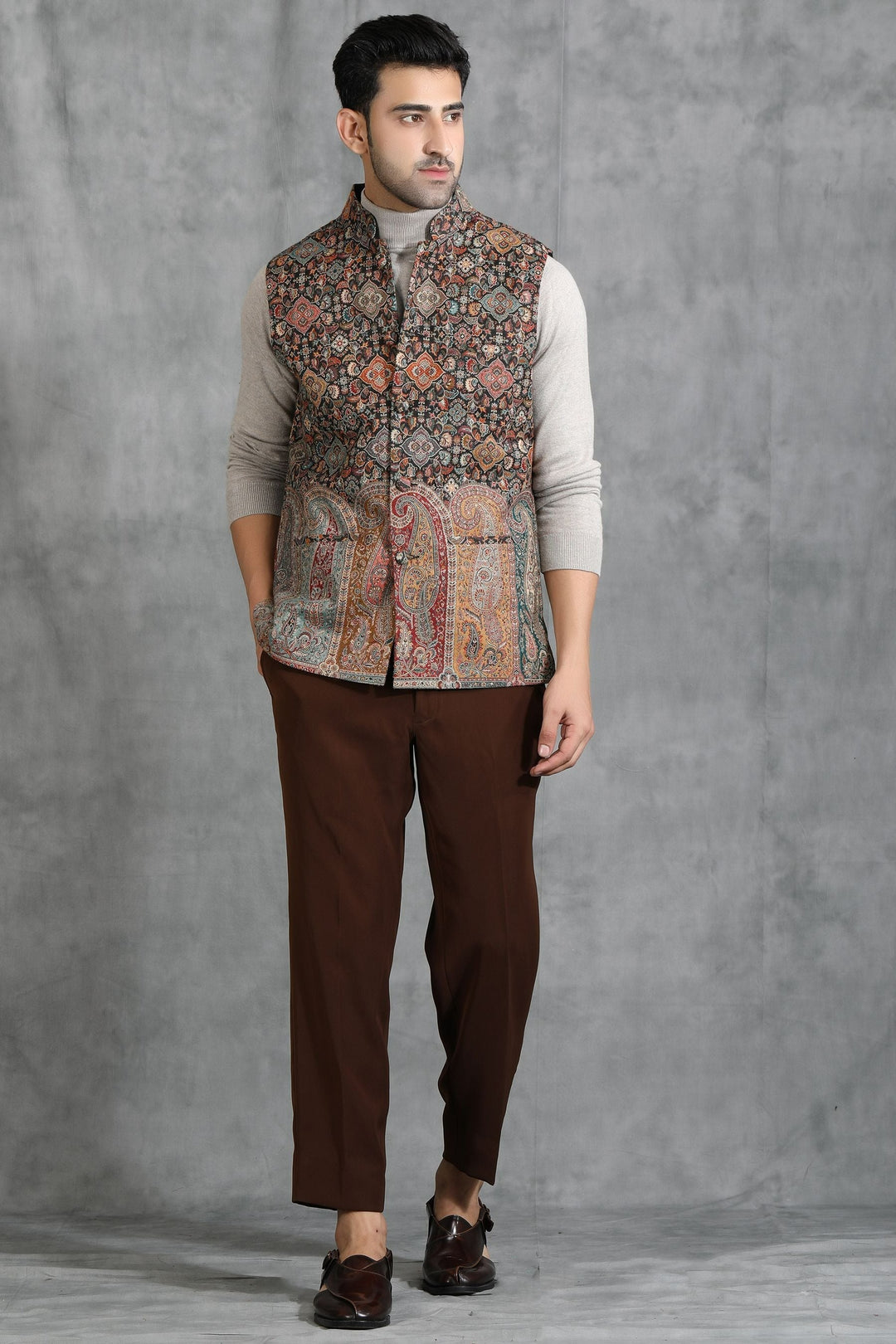 Pashmina Vintage Men's Waist Coat/Bandi With Paisley Design | SHOBITAM