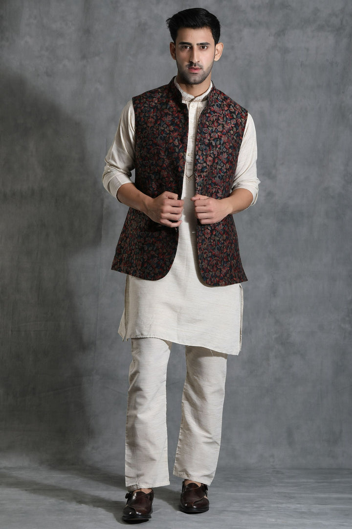 Pashmina Vintage Kani Mens' Waist Coat/Bandi With Paisley Design | SHOBITAM