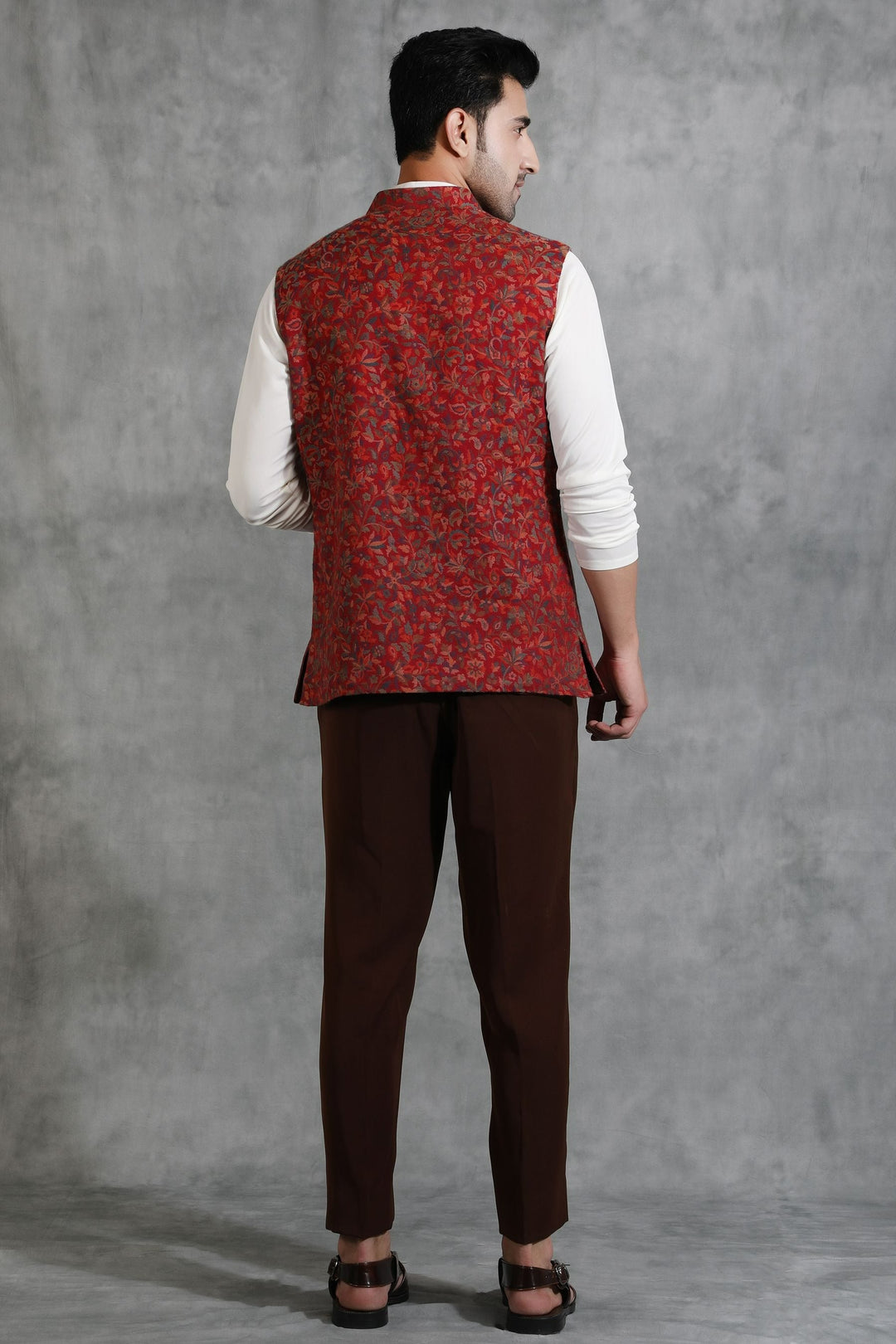Pashmina Vintage Kani Mens' Waist Coat/Bandi With Paisley Design | SHOBITAM