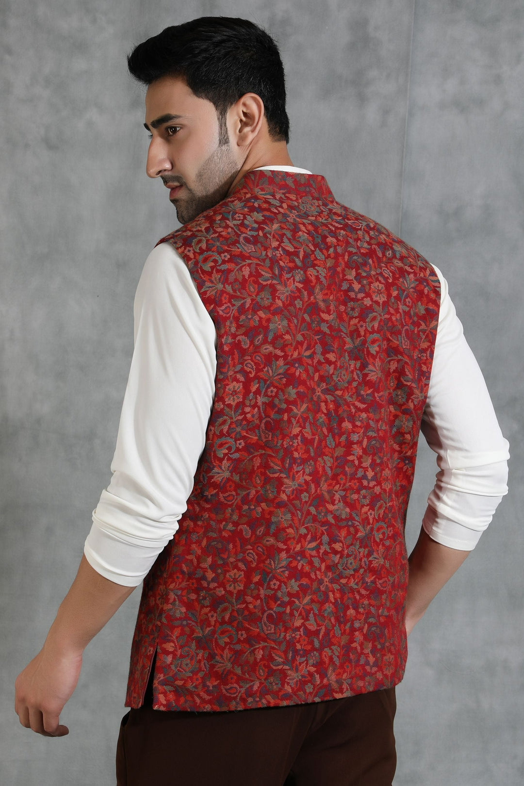 Pashmina Vintage Kani Mens' Waist Coat/Bandi With Paisley Design | SHOBITAM