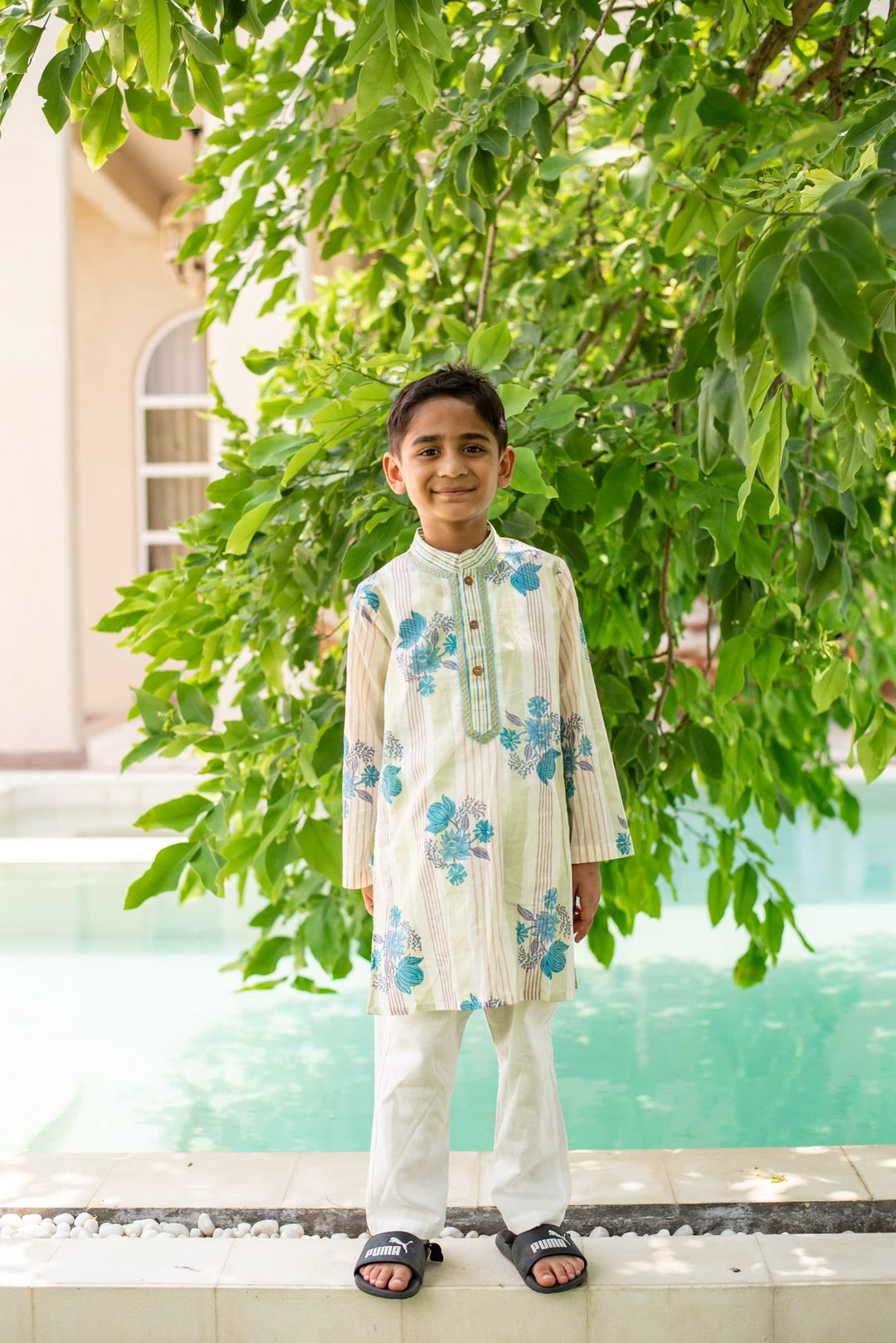 Daisy Stripes Kurta Set | SHOBITAM
