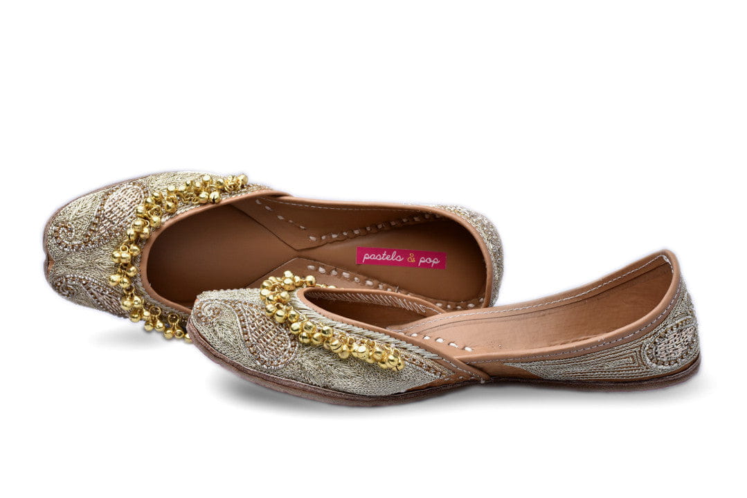 DESIRE GOLD Traditional Paisley Embroidered Ethnic Mojaris