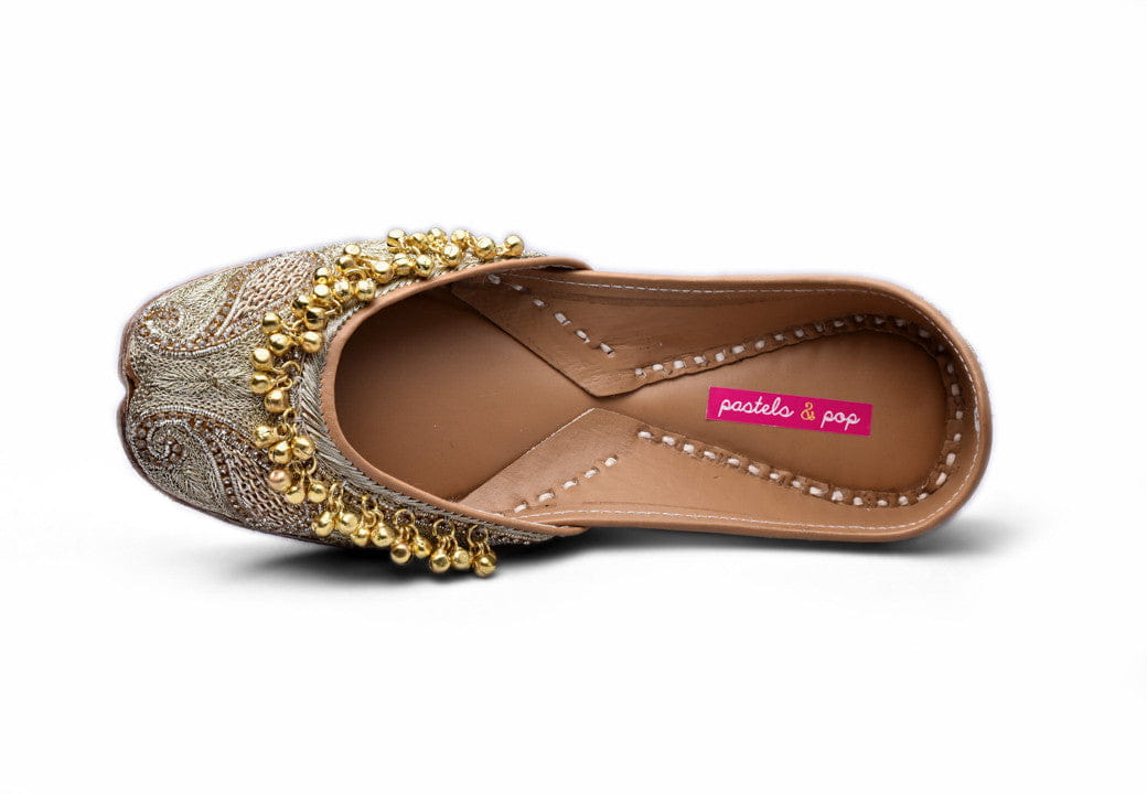 DESIRE GOLD Traditional Paisley Embroidered Ethnic Mojaris