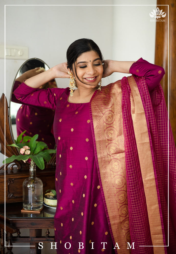 Saatvika Magenta | Shobitam Custom Gowns |Made To Order