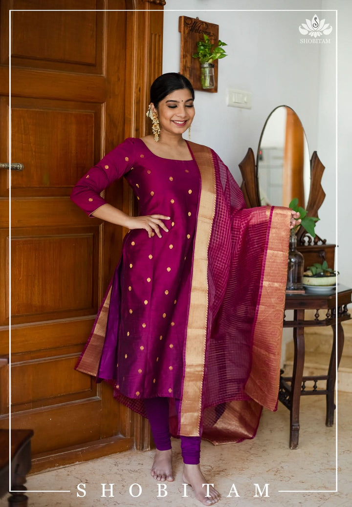 Saatvika Magenta | Shobitam Custom Gowns |Made To Order