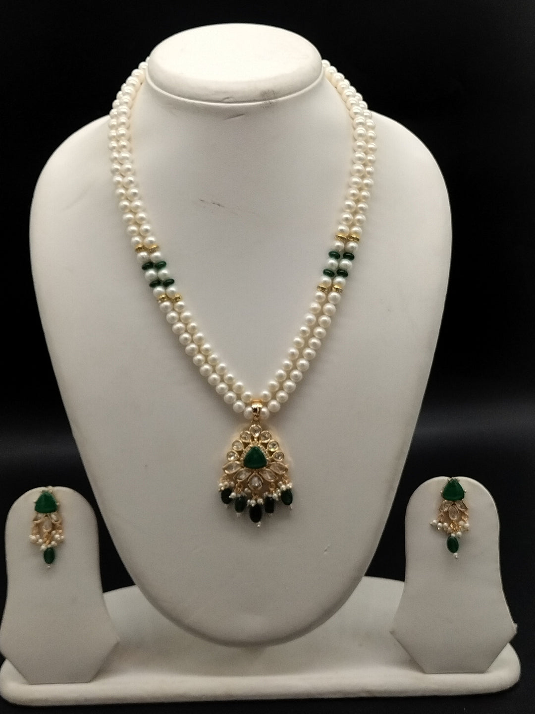 Emerald Heritage Freshwater Pearl Pendant Set | SHOBITAM