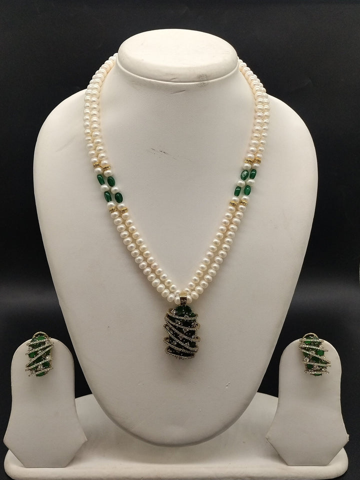 Emerald Spiral Freshwater Pearl Pendant Set | SHOBITAM