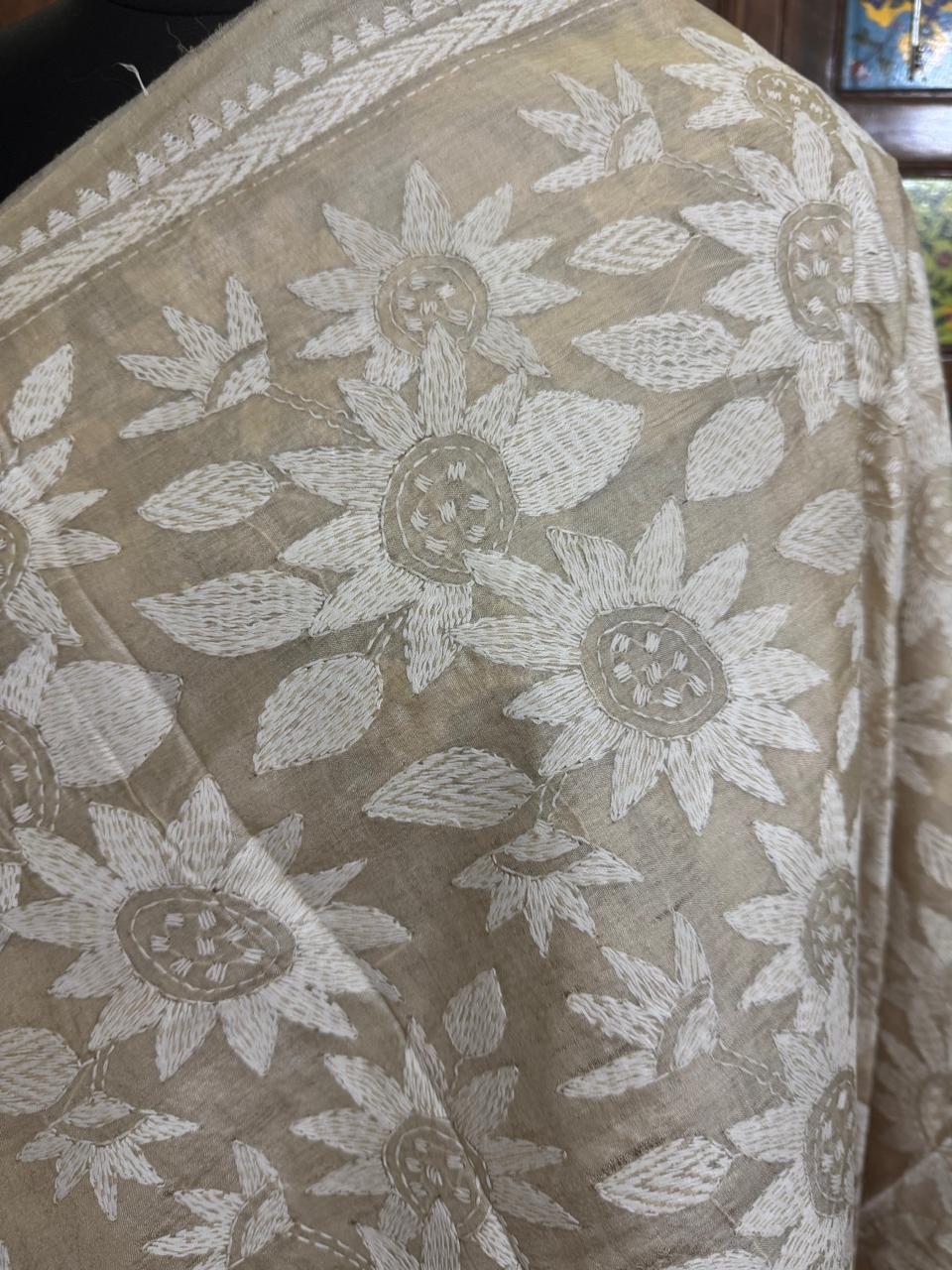 Exquisite White Monocolour Intricate Kantha Hand Embroidery on Pure Natural Gachi Tussar Silk Saree | SILK MARK CERTIFIED | SHOBITAM