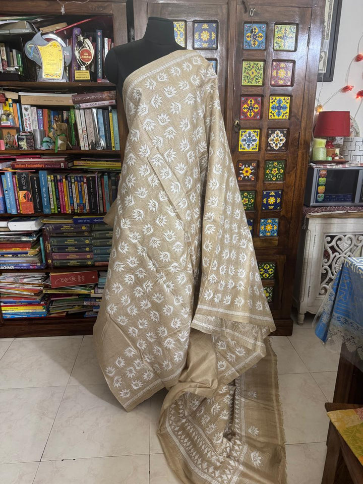 Exquisite White monocolour Intricate Kantha hand embroidery on Gachi Tussar silk saree | SILK MARK CERTIFIED | SHOBITAM