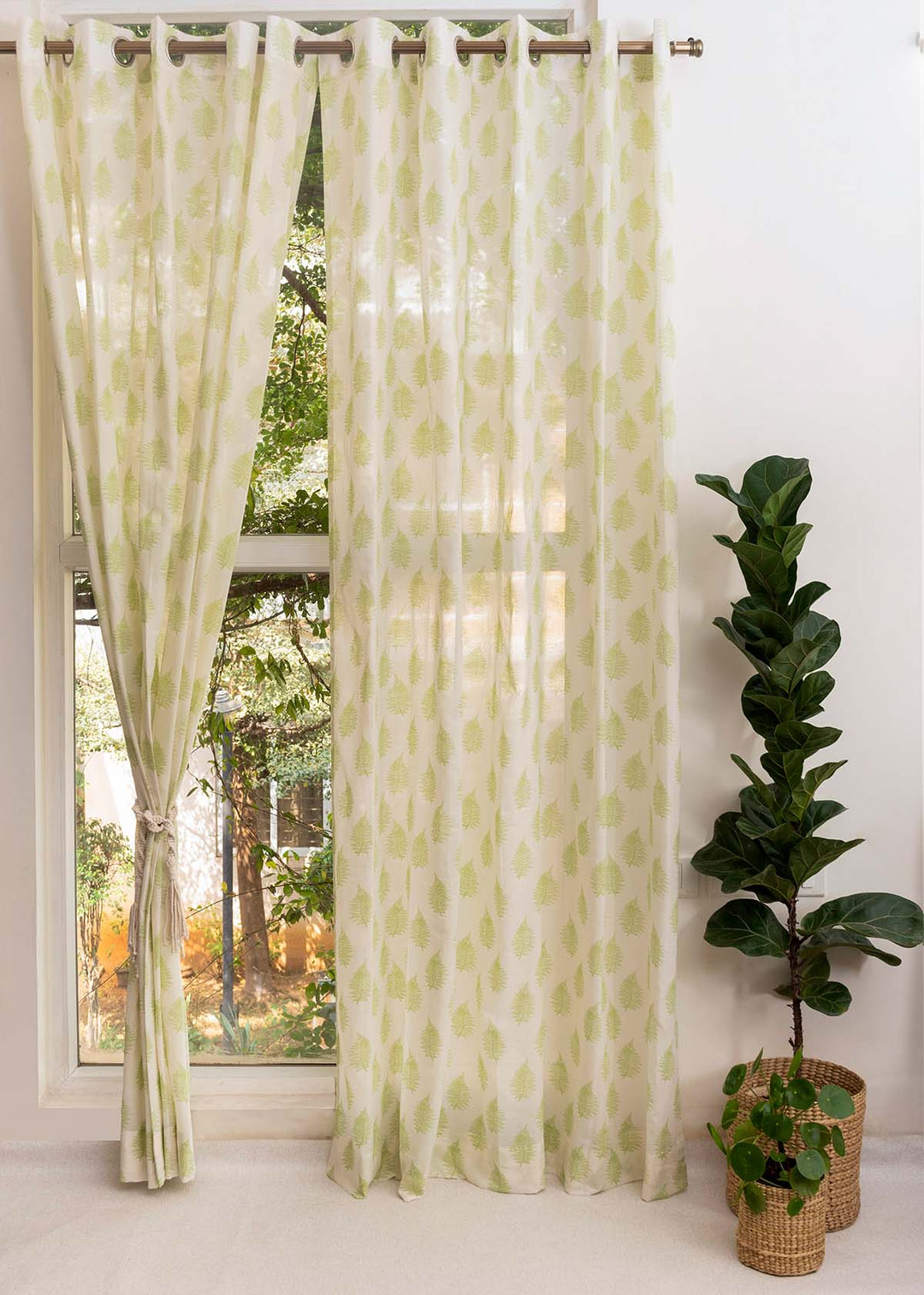 Floating Ferns 100% Sheer floral curtain for Living room & bedroom - Light filtering - Green - Single Piece | SHOBITAM
