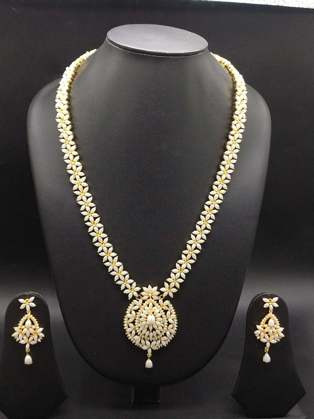 Pearl Heritage Freshwater Pearl Long Haram Set | SHOBITAM