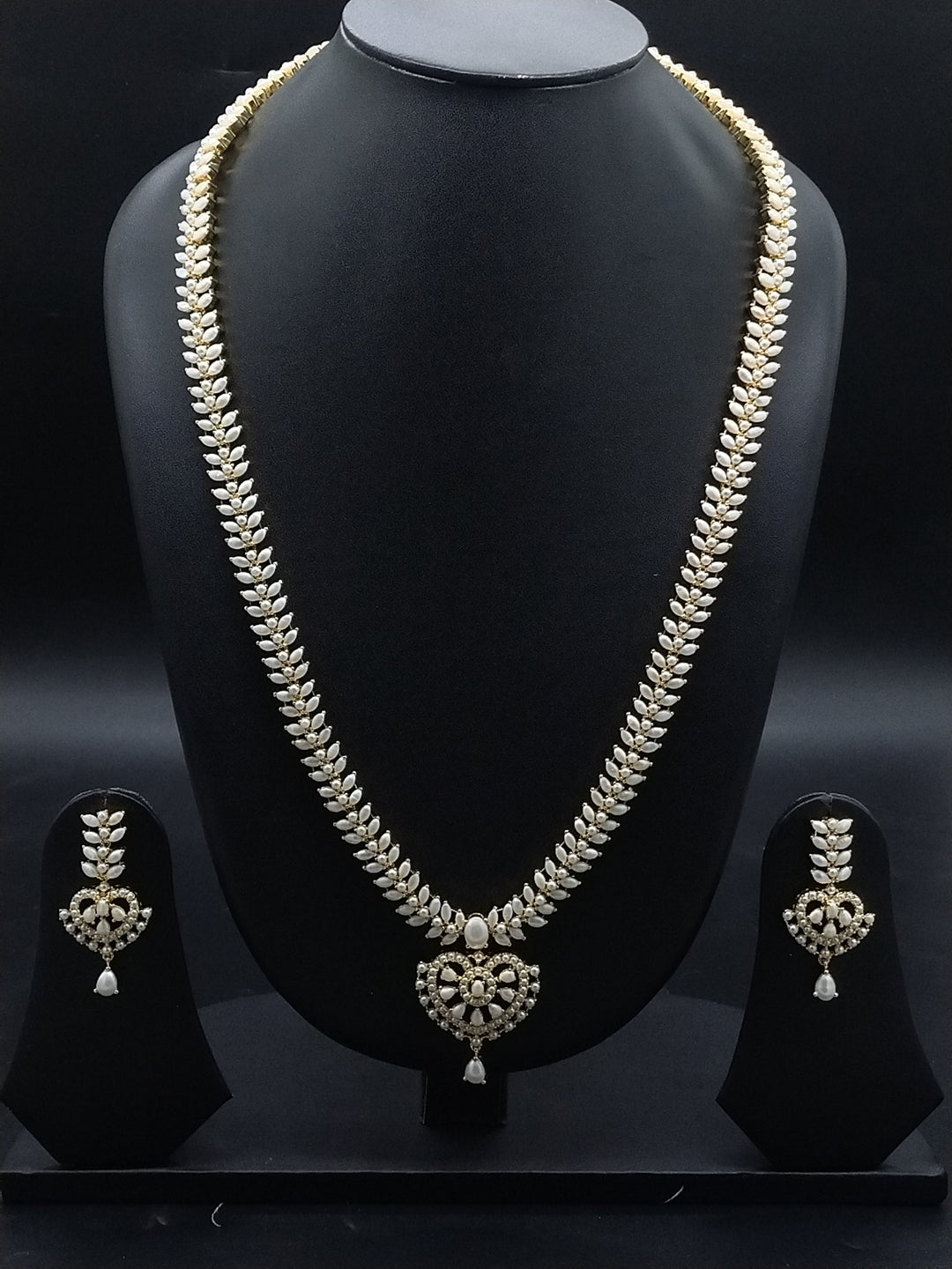 Heritage Bloom Freshwater Pearl Long Haram Set | SHOBITAM