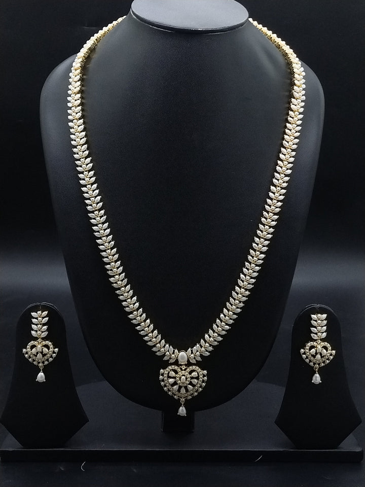 Heritage Bloom Freshwater Pearl Long Haram Set | SHOBITAM