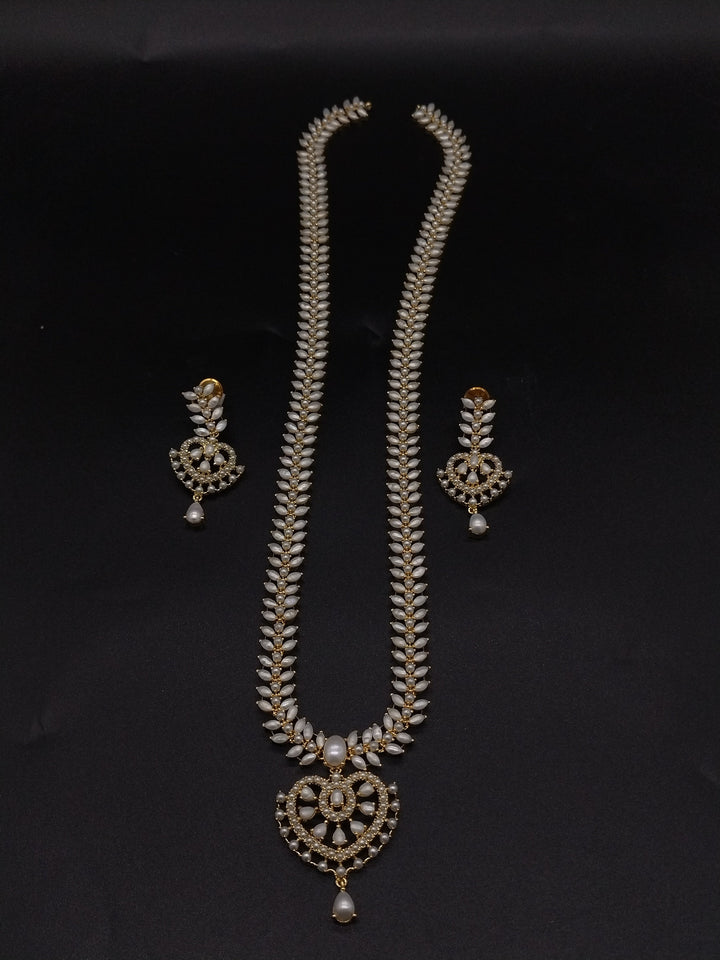 Heritage Bloom Freshwater Pearl Long Haram Set | SHOBITAM