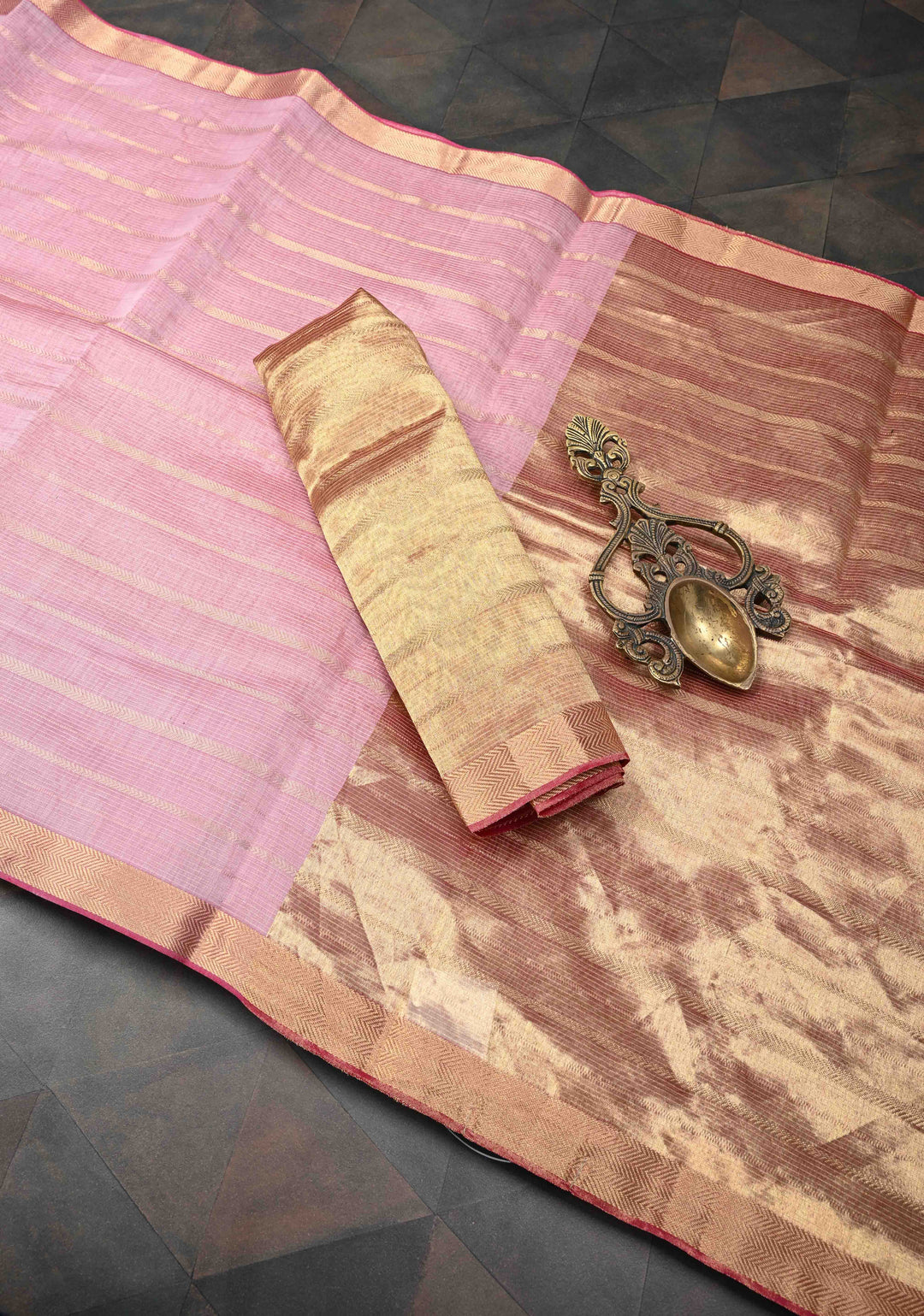 Pastel Pink Handwoven Maheshwari Silk Cotton Saree with Horizontal Stripes Tissue Blouse Piece and Pallu
