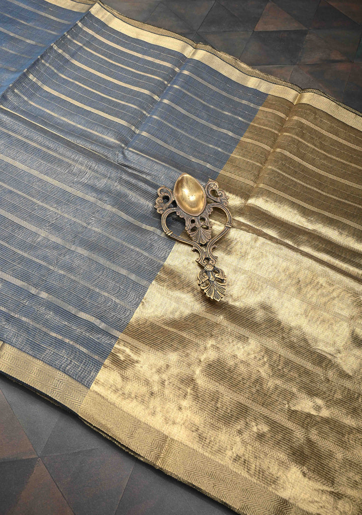 Heather Gray Handwoven Maheshwari Silk Cotton Saree with Horizontal Stripes and Tissue Pallu and Blouse Piece