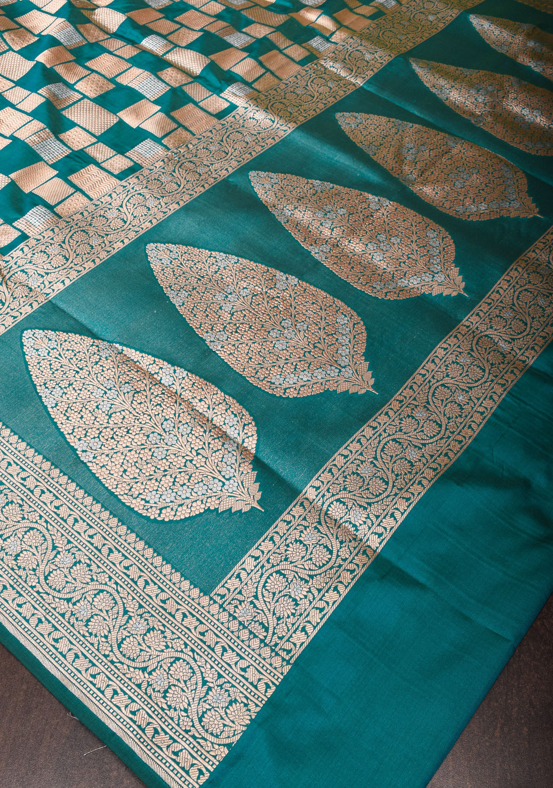 Peacock Green Banarasi Katan Silk Saree with Alfi Geometric Pattern and Zari Border | SILK MARK CERTIFIED