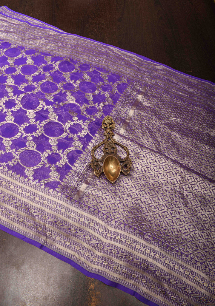 Chudi design Dark Lavender Floral jaal Pure Georgette silk saree with Zari border | SILK MARK CERTIFIED