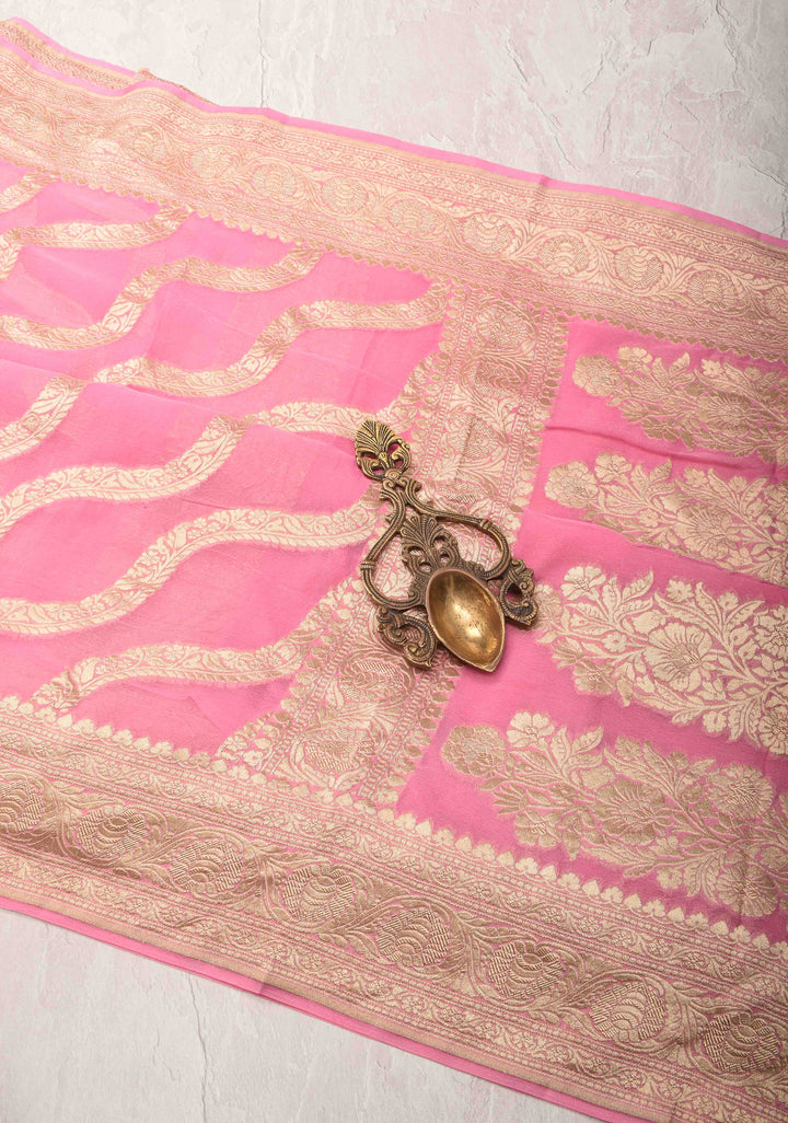 Pure Silk Georgett Saree in Pink with Leheria Pattern and Zari  Border | SILK MARK CERTIFIED