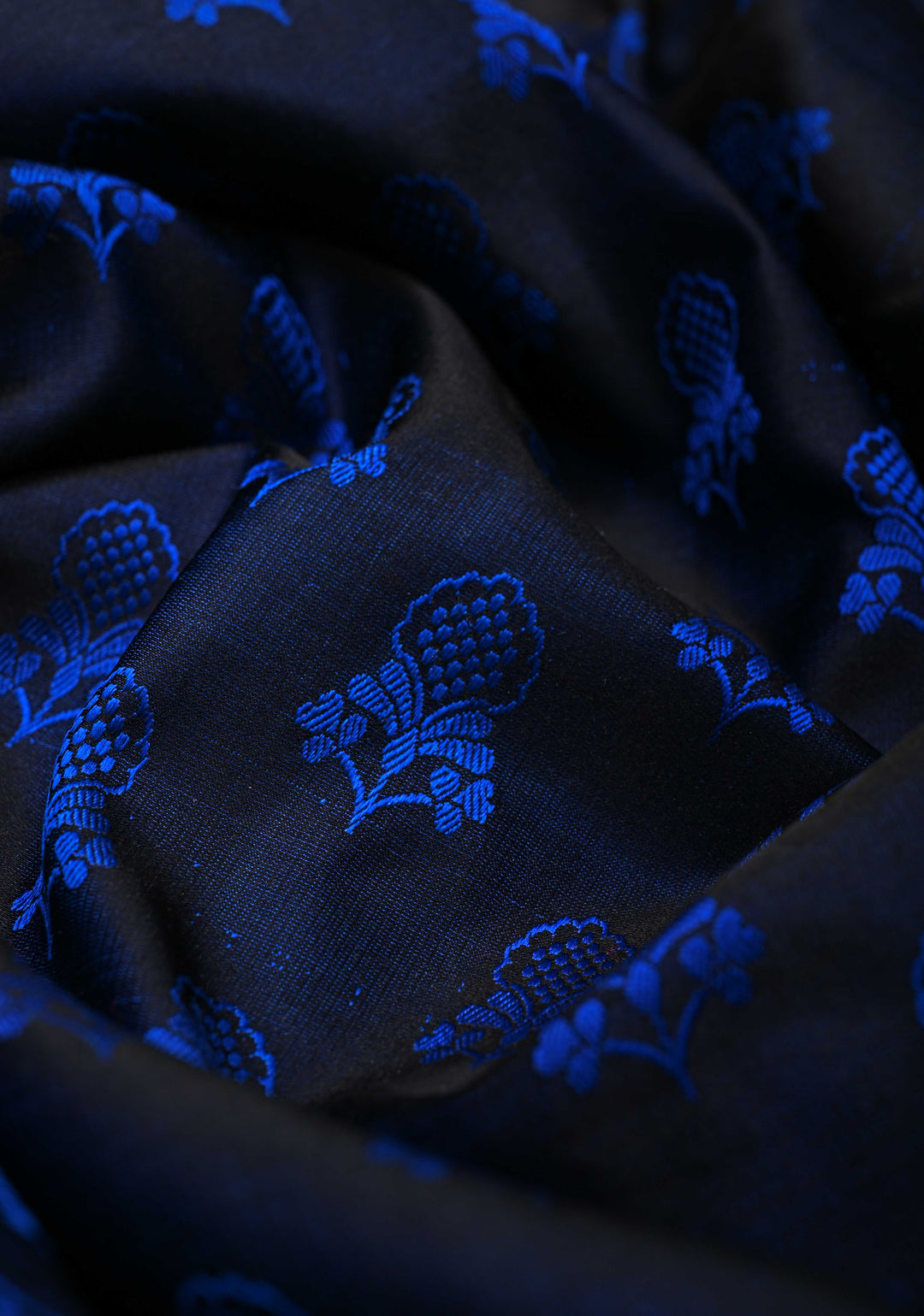 Exquisite Midnight Blue Tanchoi Banarasi Silk Saree in Pure Mashru Silk Meenakari Floral Brocade and Zari Border | SILK MARK CERTIFIED