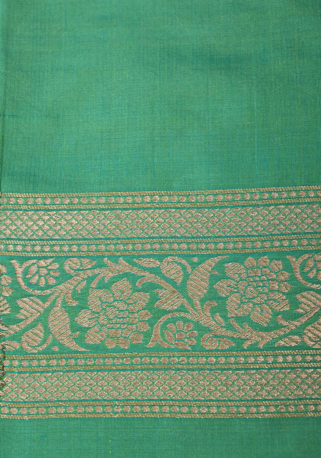 Sea Green Dual tone Pure Banarasi Katan Silk Saree with Floral Buttis and Zari Border | SILK MARK CERTIFIED