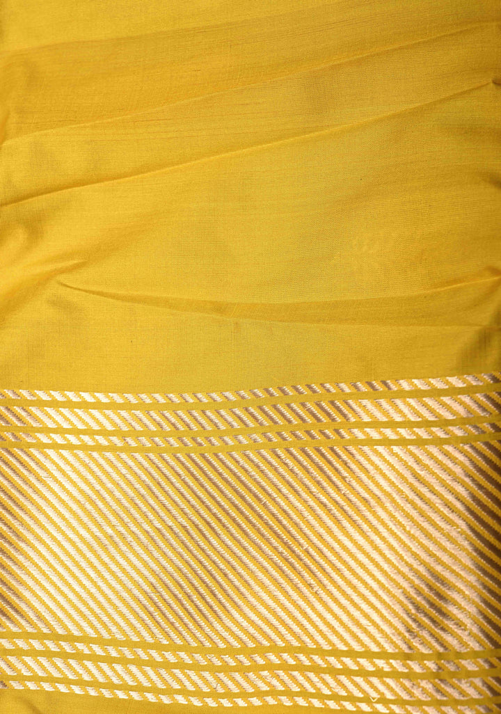 Black Banarasi Katan Silk Saree with Sona Rupa Zari Buttas and Contrast Zari Border With Distinct Butta | SILK MARK CERTIFIED